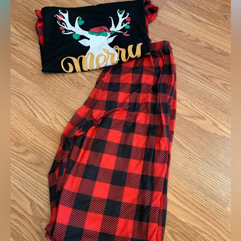 Merry Christmas Womens PJ set, Size Women’s S!